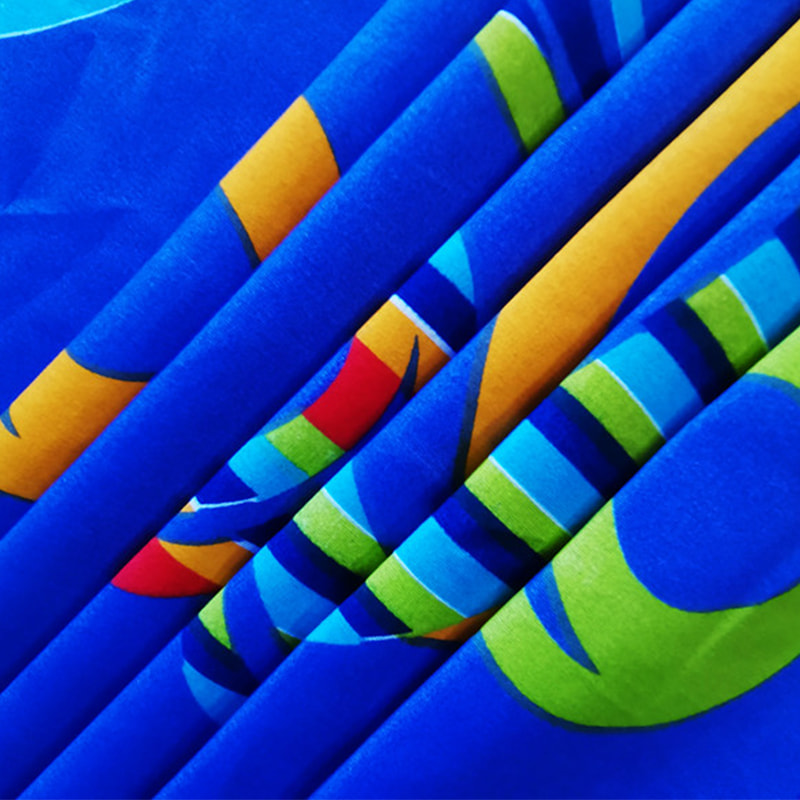 TMIE-10-5 65 g/m² leichter, einfarbig gewebter Polyester-Bettlakenstoff mit Pigmentdruck-Design