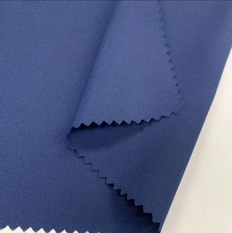 TMIE-08-4-3 120 g/m² gefärbter Polyester-Popeline-Twill-Stoff