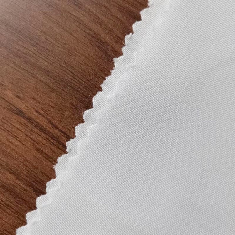 TMIE-03-1-6 Mittelschwerer, 180 g/m² weißer Minimatt-Polyesterstoff