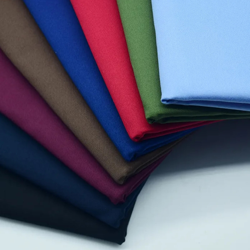 TMIE-11-07 110 g/m² feiner, durchgefärbter Twill-Stoff
